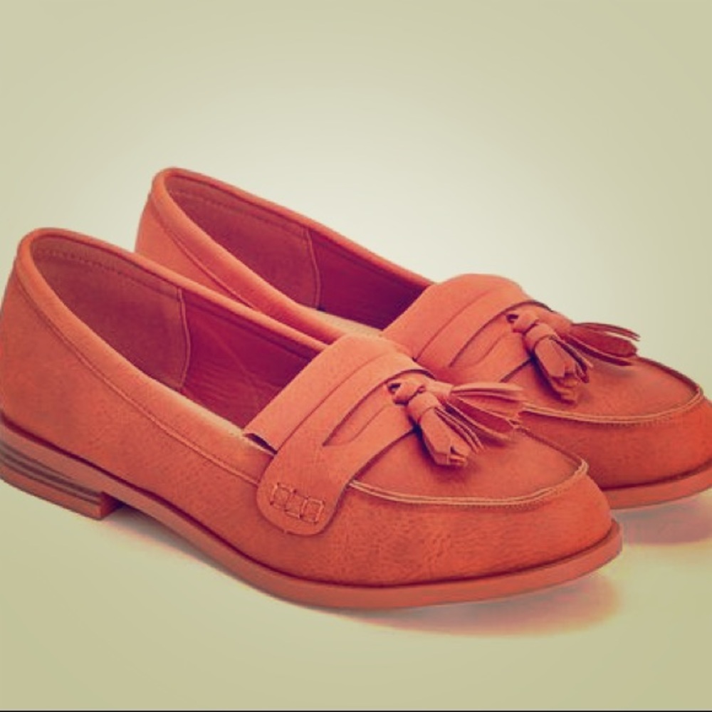 Cognac Colored Flats With Tassels